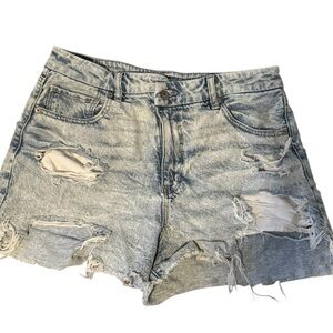 American Eagle STRIGID Acid Light Wash Distressed Denim Jean Shorts 12